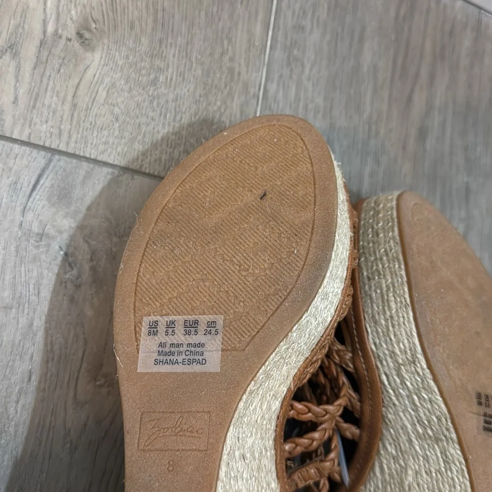 NEW! Zodiac Shana Espadrille Wedge Sandals - Size 8M ✈️